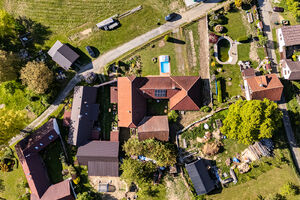 Prodej RD s dvojgaráží, saunou, vířivkou a bazénem, Svatava u Černovic