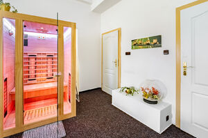 Prodej RD s dvojgaráží, saunou, vířivkou a bazénem, Svatava u Černovic