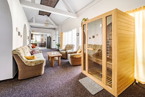 Prodej RD s dvojgaráží, saunou, vířivkou a bazénem, Svatava u Černovic