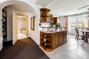 Prodej RD s dvojgaráží, saunou, vířivkou a bazénem, Svatava u Černovic